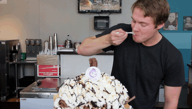 worlds biggest ice cream sundae