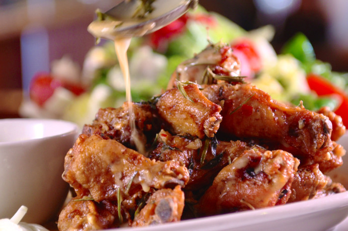 Carmine's Scarpariello Chicken Wings