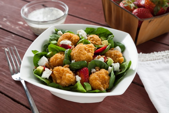 TysonStrawberrySpinachChickenSalad_hiRes