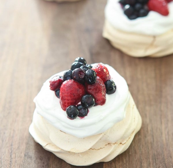 mini pavlovas 2
