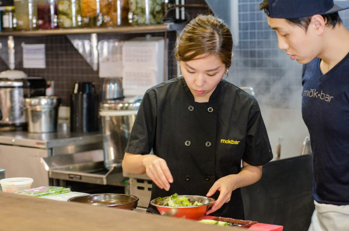 New York Chef Esther Choi prepares Korean fishcakes. (Photo: Jenny Adams.)