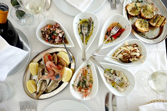 Viri Ku C'e is a seafood lover's haven.