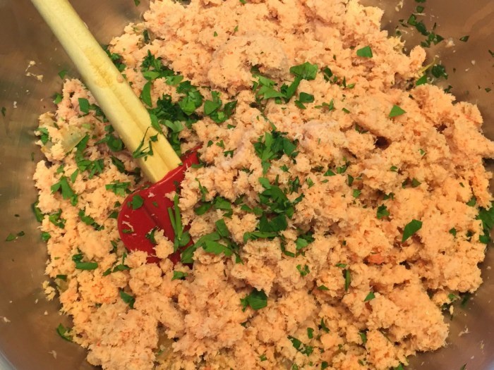 Pure lobster mince with no additives makes the best multi-use filling. (Photo: Kaitlyn Thornton.)