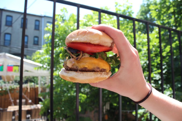 A crusty, juicy burger was achieved with the Kamoto OpenFire Pit. (Photo: Tiffany Do.)
