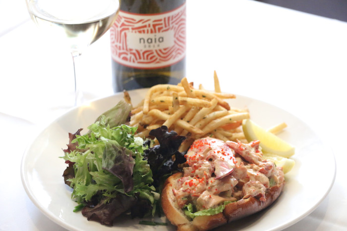 Grill 23 and Bar Lobster Roll 2