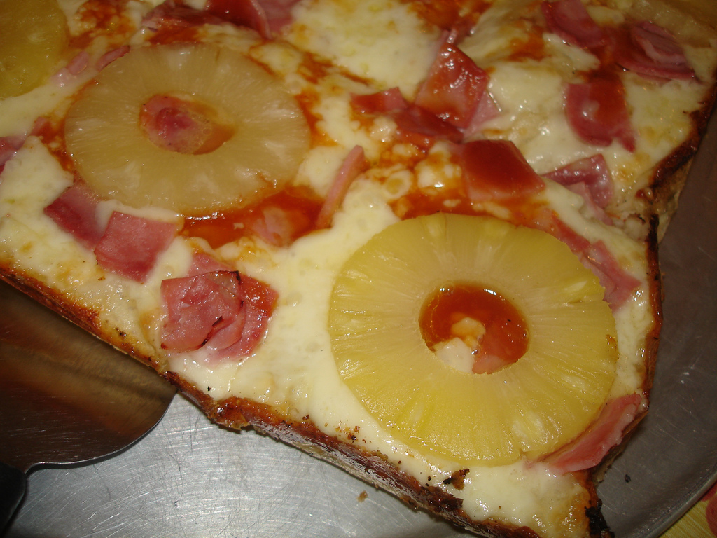 Ramsay Eats Pineapple Pizza For Charity This Week In Food Activism