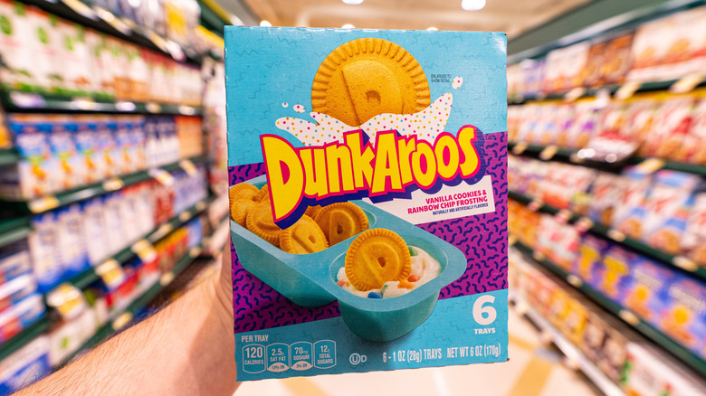 Box of Dunkaroos in vanilla flavor