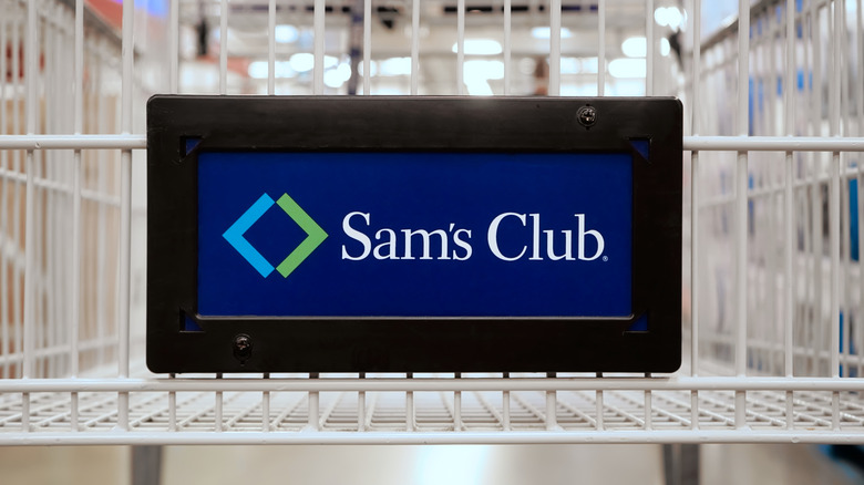 Closeup of a Sam's Club placard on a shopping cart