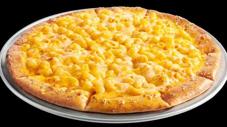 Cici's Pizza mac and cheese pizza