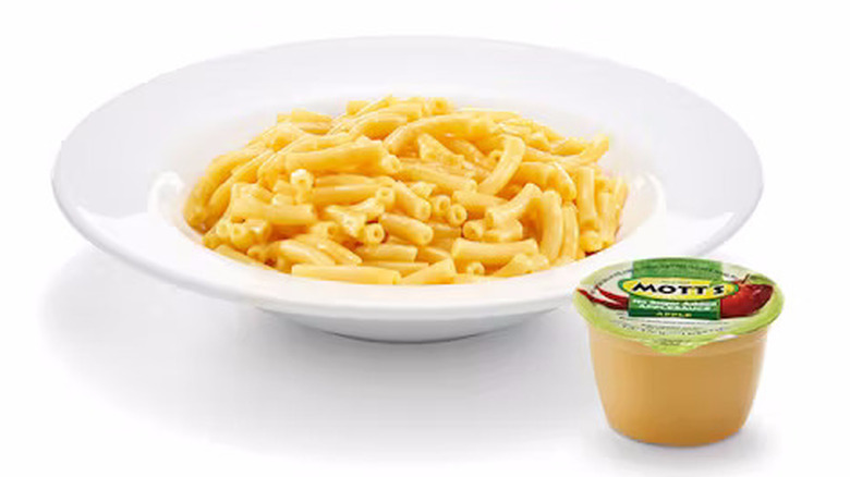 Bowl of IHOP mac and cheese with Mott's applesauce cup