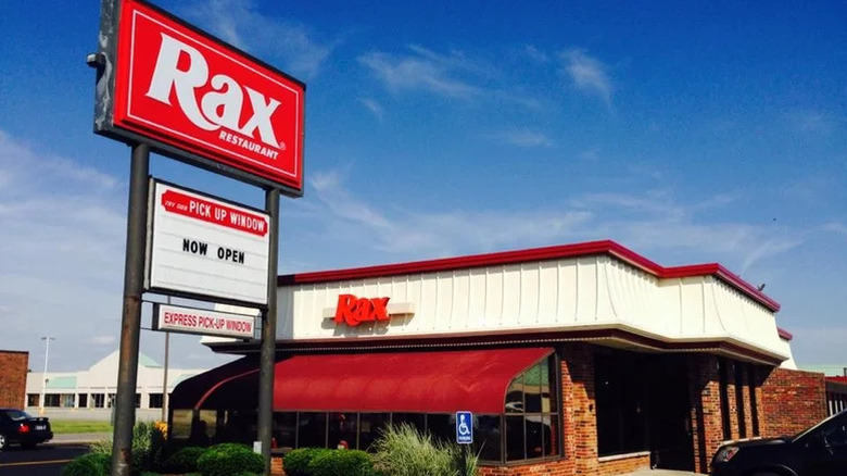 Rax Roast Beef storefront