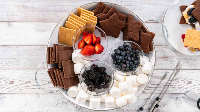 A bowl full of s'mores toppings