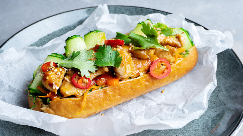 Chicken bahn mi.