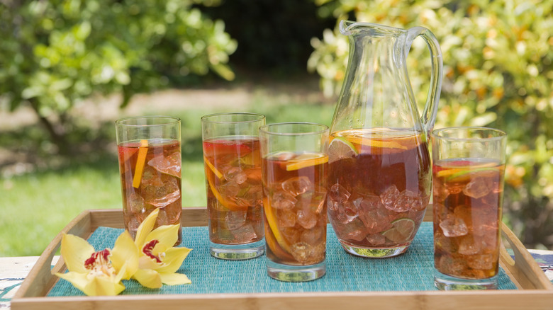 a tray of iced tea 