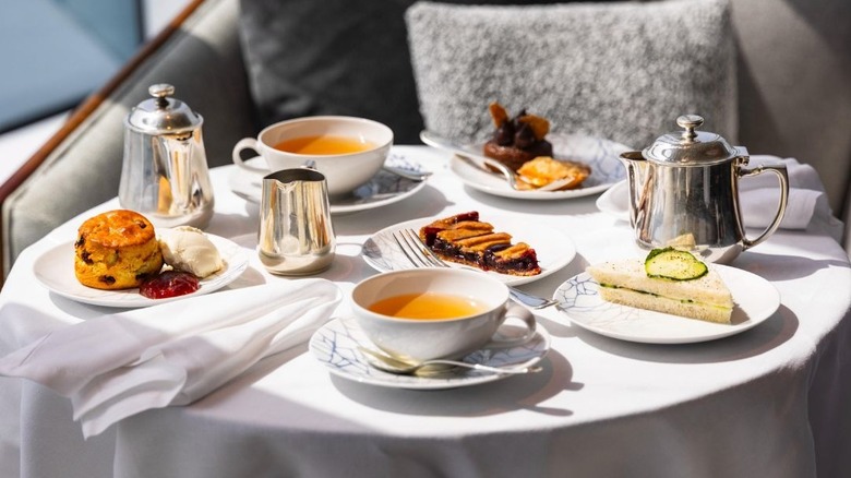 Tea on Oceania Cruises ship