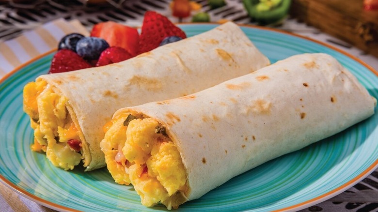 El Monterey Signature Egg Cheese and Jalapeño Burritos