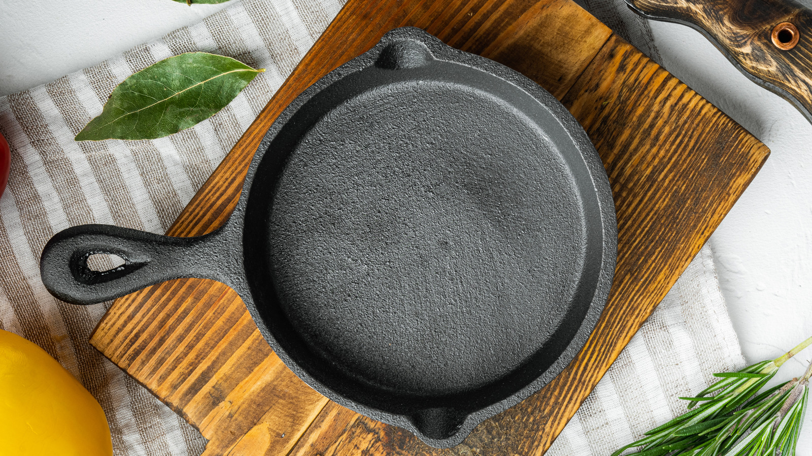 <a href="https://www.foodrepublic.com/2120902/mistakes-avoid-cast-iron-skillet/" target="_blank">10 Mistakes To Avoid With Your Cast-Iron Skillet</a>