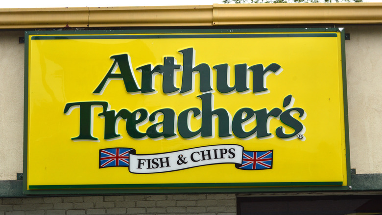 Arthur Treacher's sign featuring two Union Jack's