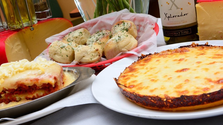 Various foods offered at Polo Norte.