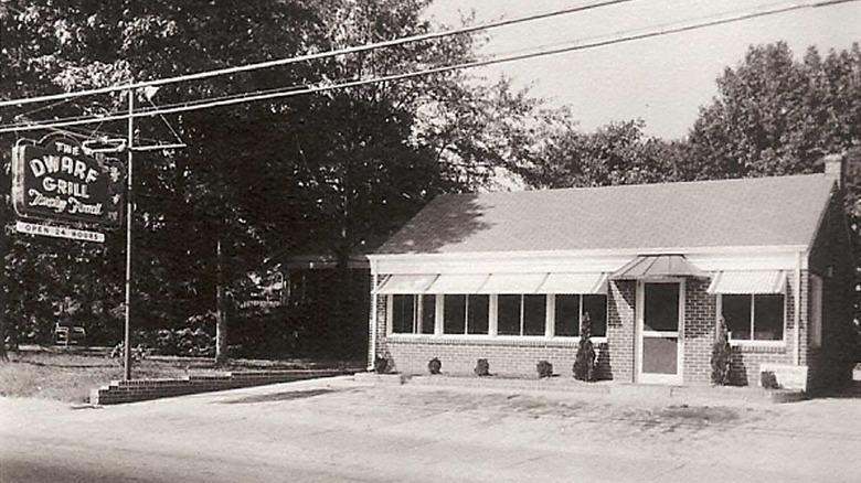 The exterior of the Dwarf House in Hapeville Georgia
