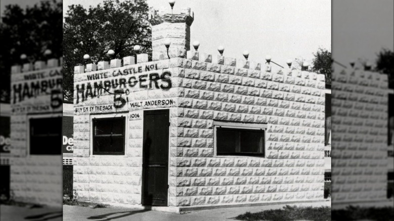 The exterior of the first White Castle location