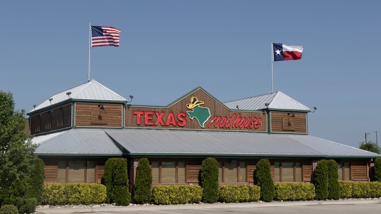 Exterior of a Texas Roadhouse