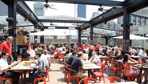 On the top of Eataly is La Birreria, a retractable roof bar that serves quality Italian food with influences of Germany and Austria.