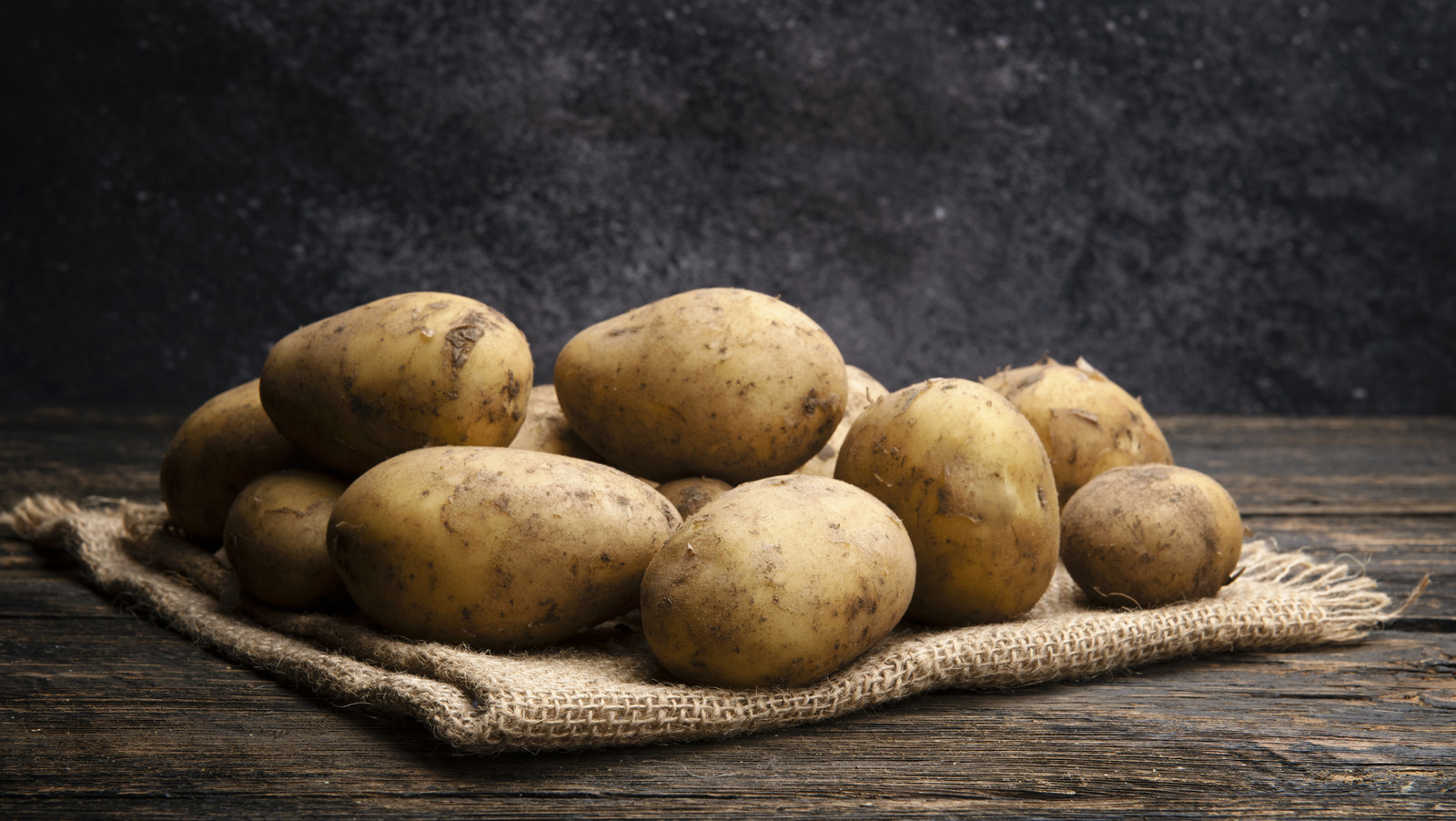 Carrying too many potatoes in your car was illegal in Australia as recently  as 2021 - Drive