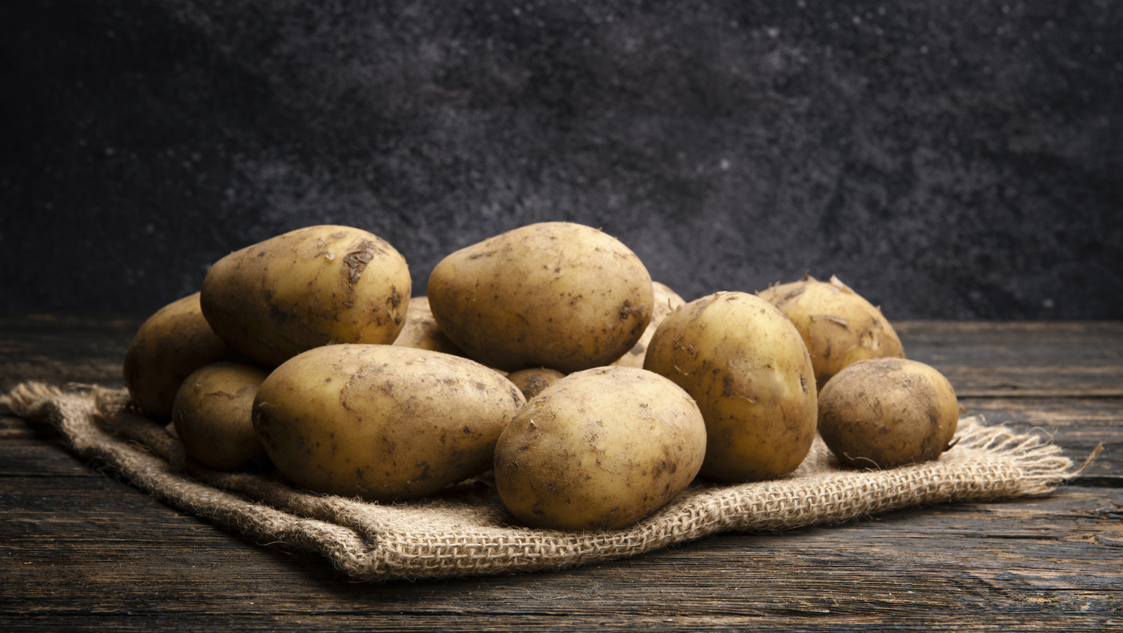 This Mind-Blowing Potato-Peeling Hack Doesn't Even Use a Vegetable