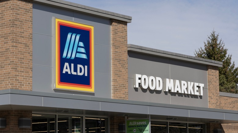 Exterior of an Aldi supermarket