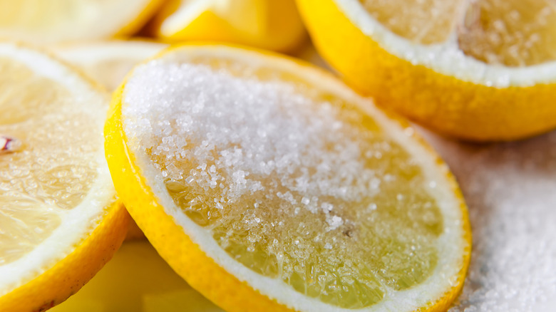 Lemon slices in granulated sugar