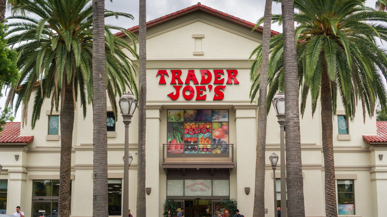Sunny Trader Joe's storefront with palm trees