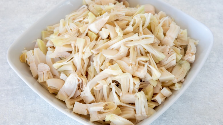 shredded jackfruit in bowl