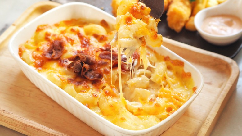 Baked mac and cheese
