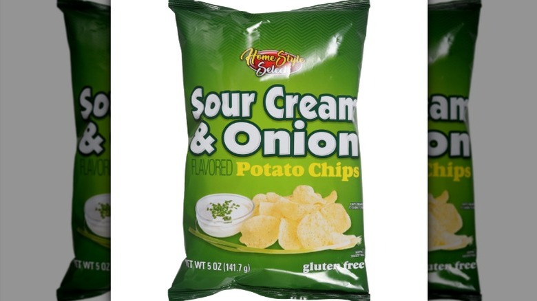 Home Style Select Sour Cream & Onion Potato Chips bag.