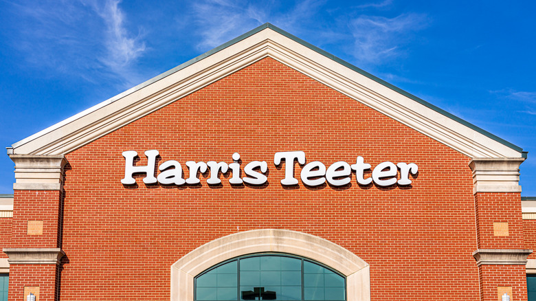 Harris Teeter storefront