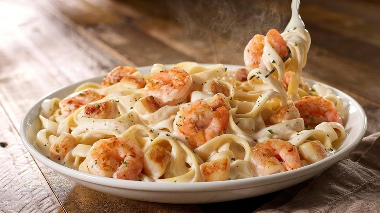 Seafood Alfredo