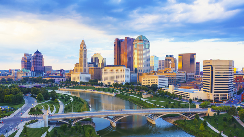 aerial view of downtown Columbus Ohio during sunset