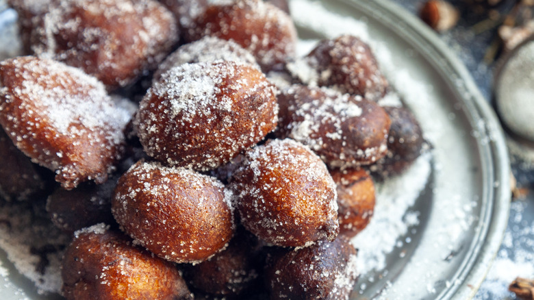 biscuit batter donuts