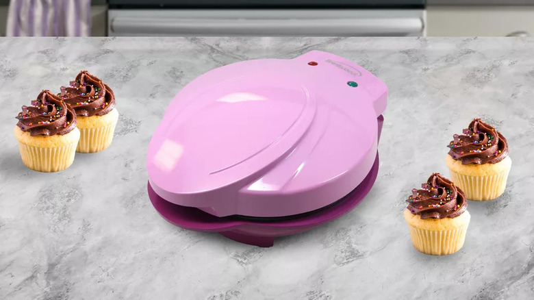 mini cupcake maker