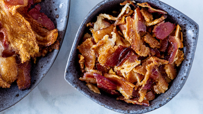 bacon crumbles