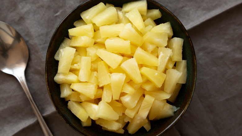 Bowl of canned pineapple chunks