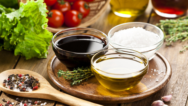 ingredients for balsamic vinaigrette