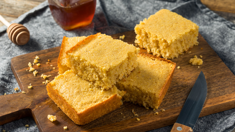 pieces of cornbread