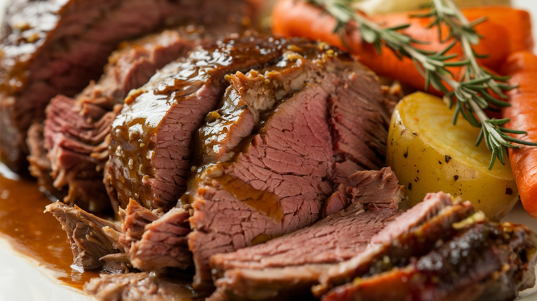 sliced steak with vegetables
