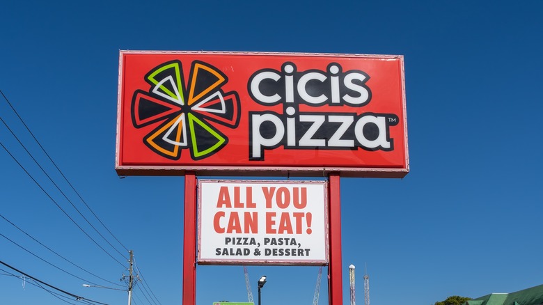 Cicis Pizza sign advertising buffet options