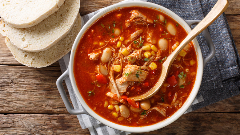 Brunswick stew served with bread