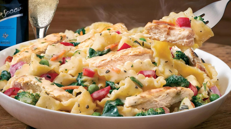 Chicken Giardino with pasta and vegetables
