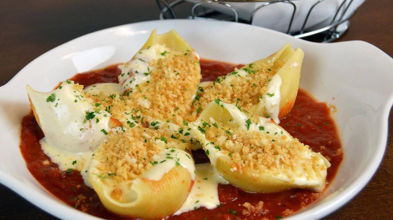 Shell pasta stuffed with ricotta