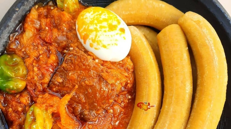 Plate of Ghanaian garden egg stew